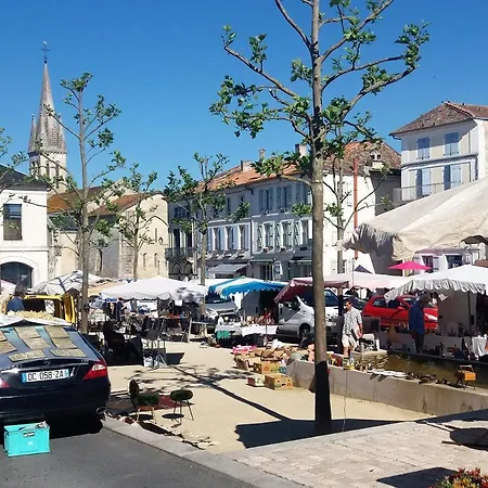 בית נופש Maison Belle Vue Cherval